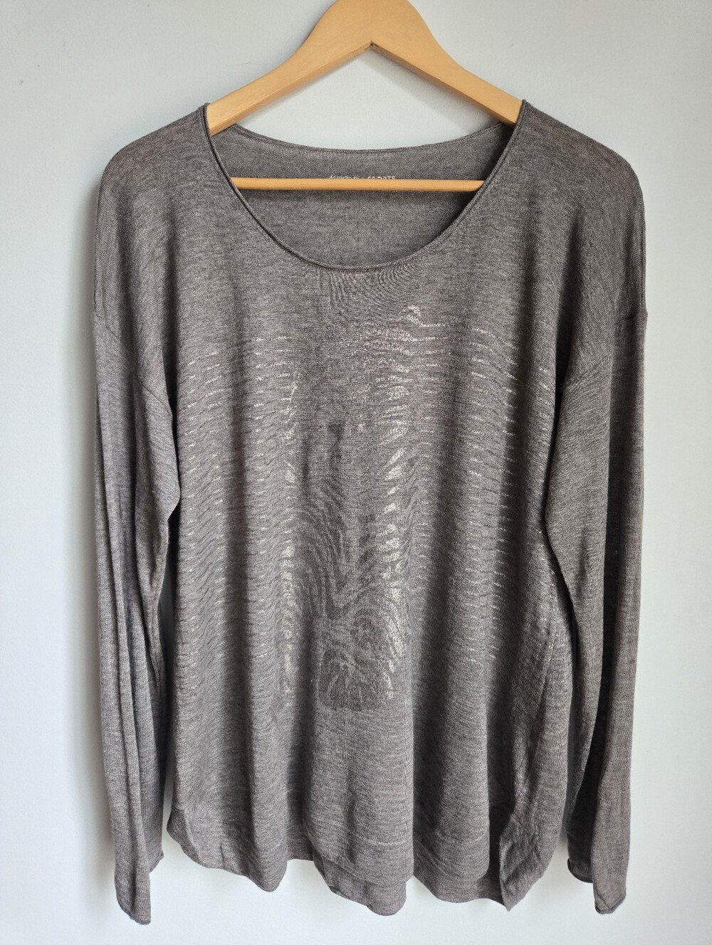MARC CAIN SPORTS Gray Long-Sleeve Soft Knit Top with Subtle Tiger Pattern